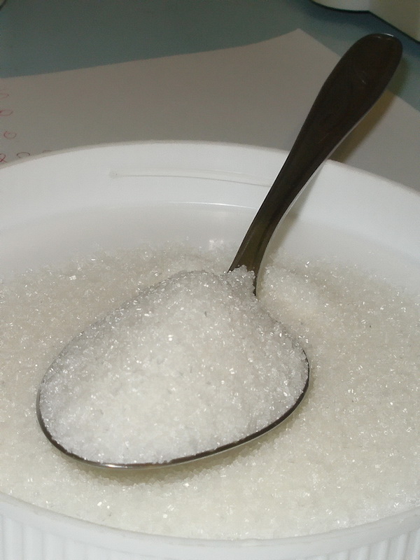 Сколько весит 2 столовые ложки сахара?